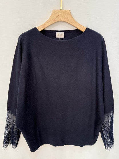 Pull Emma – Maille douce & manches en dentelle