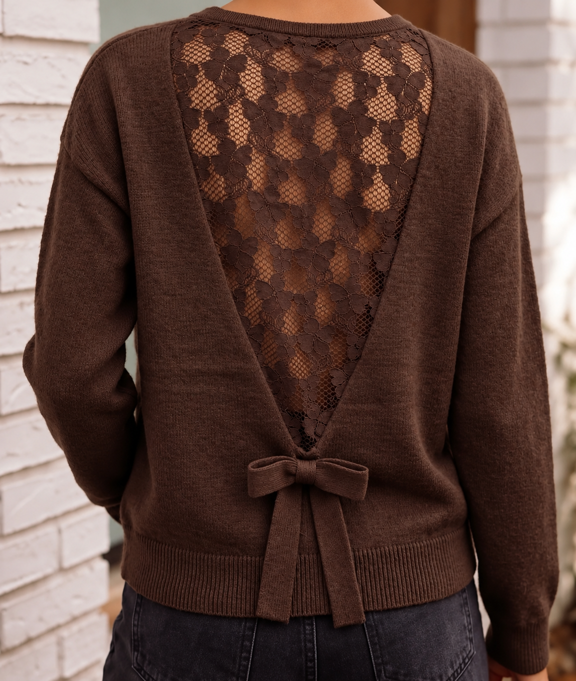 Pull LÉONIE – Chocolat & dos dentelle