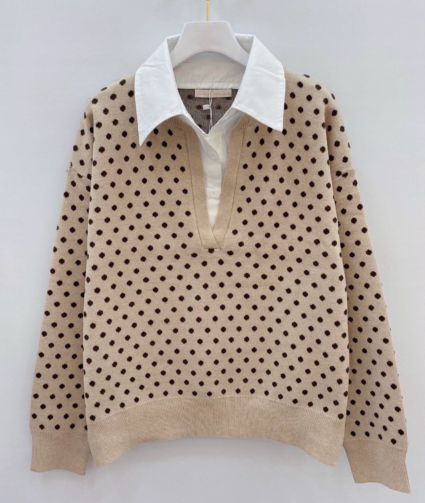 Pull Camille – Col chemise & pois élégants