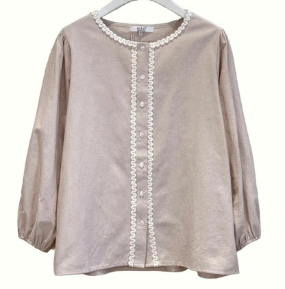 Blouse Élise – Rayures beige & galon festonné