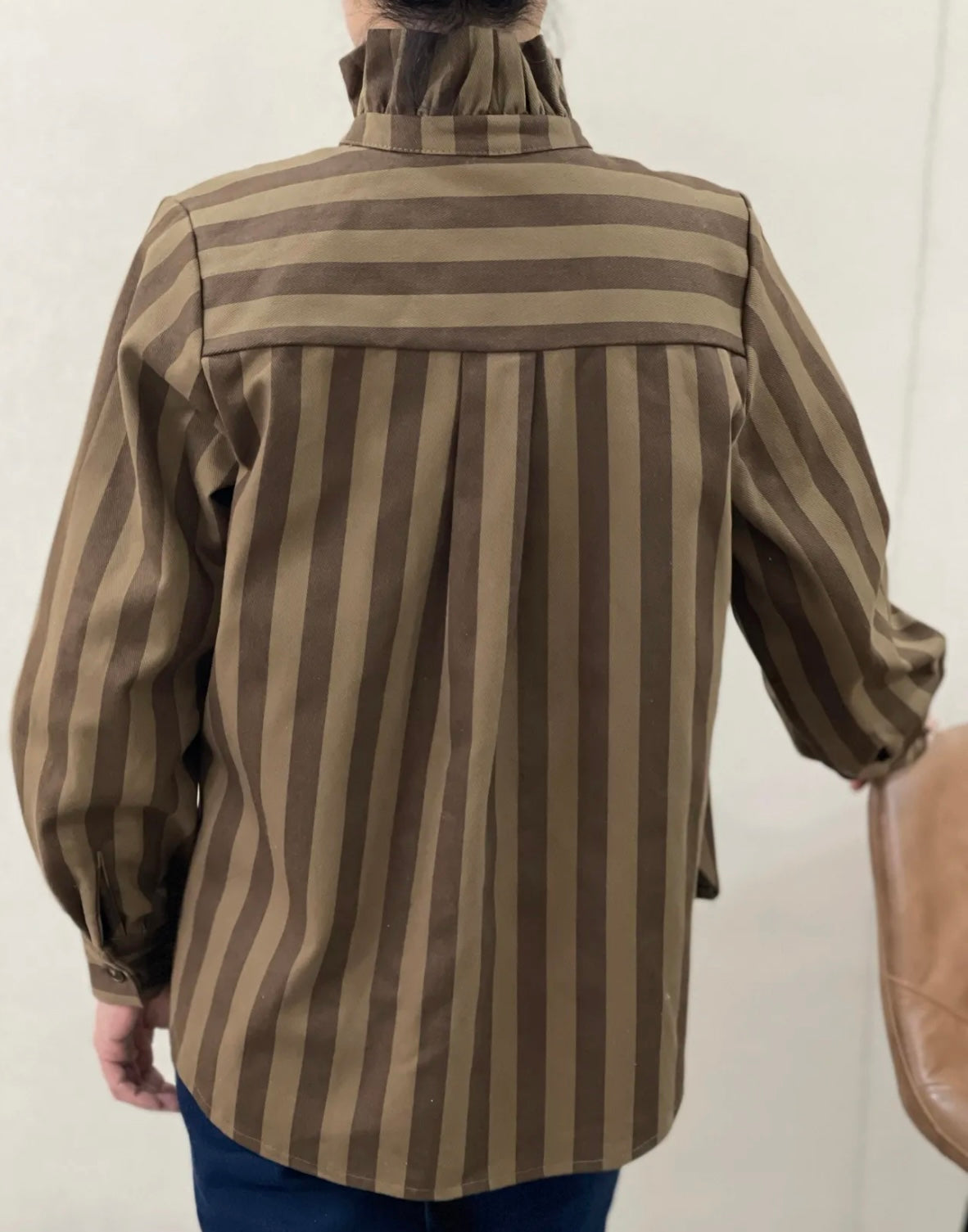 Chemise AGATHE – Rayures chocolat & kaki